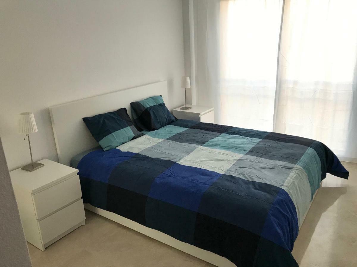 Marbella - Estepona Beach Frontline Apartment Kültér fotó