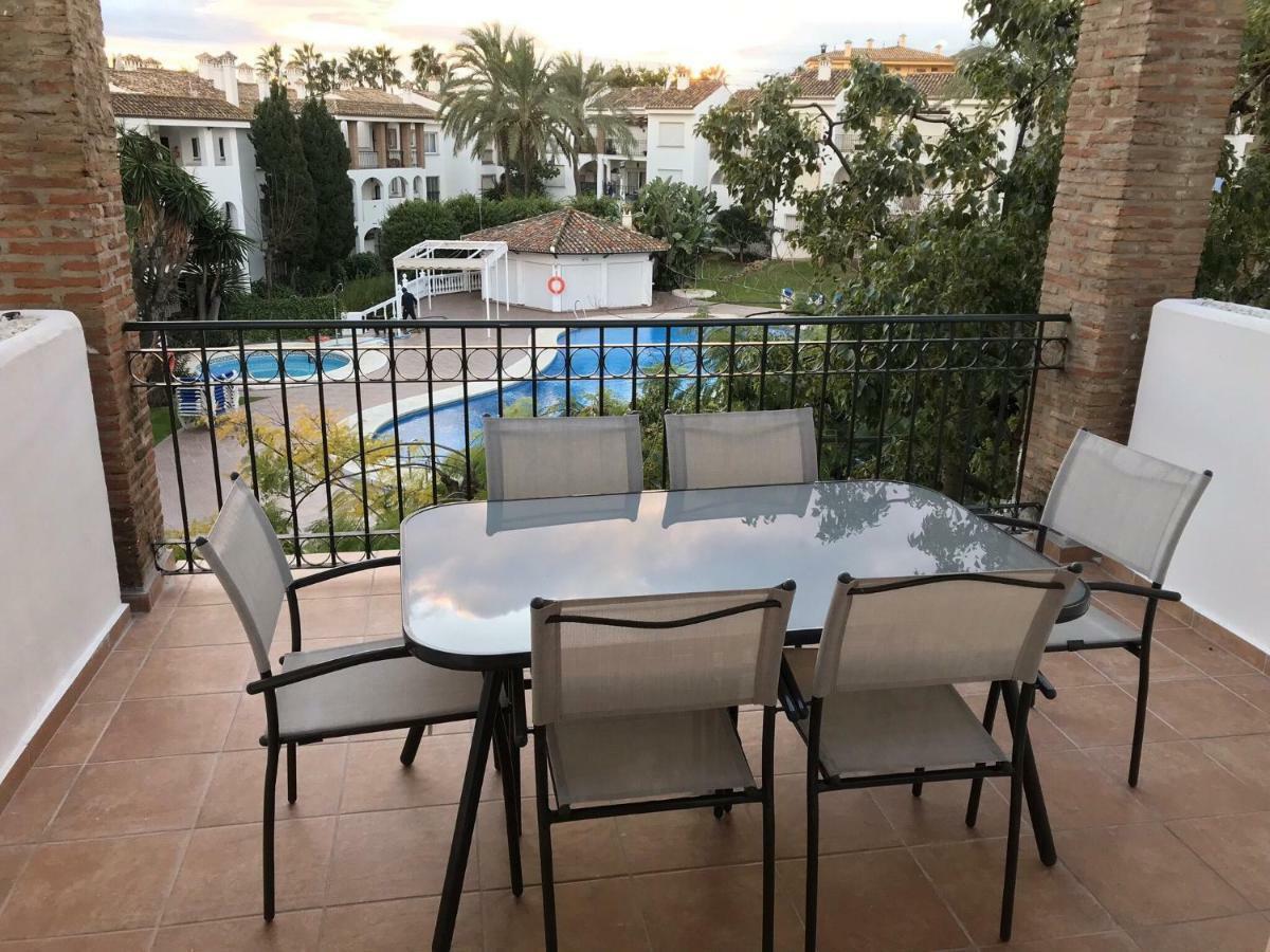 Marbella - Estepona Beach Frontline Apartment Kültér fotó